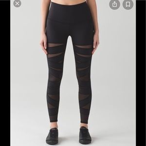 Lululemon Wunder Under Pant (Hi-Rise) *Tech Mesh 28" size 8